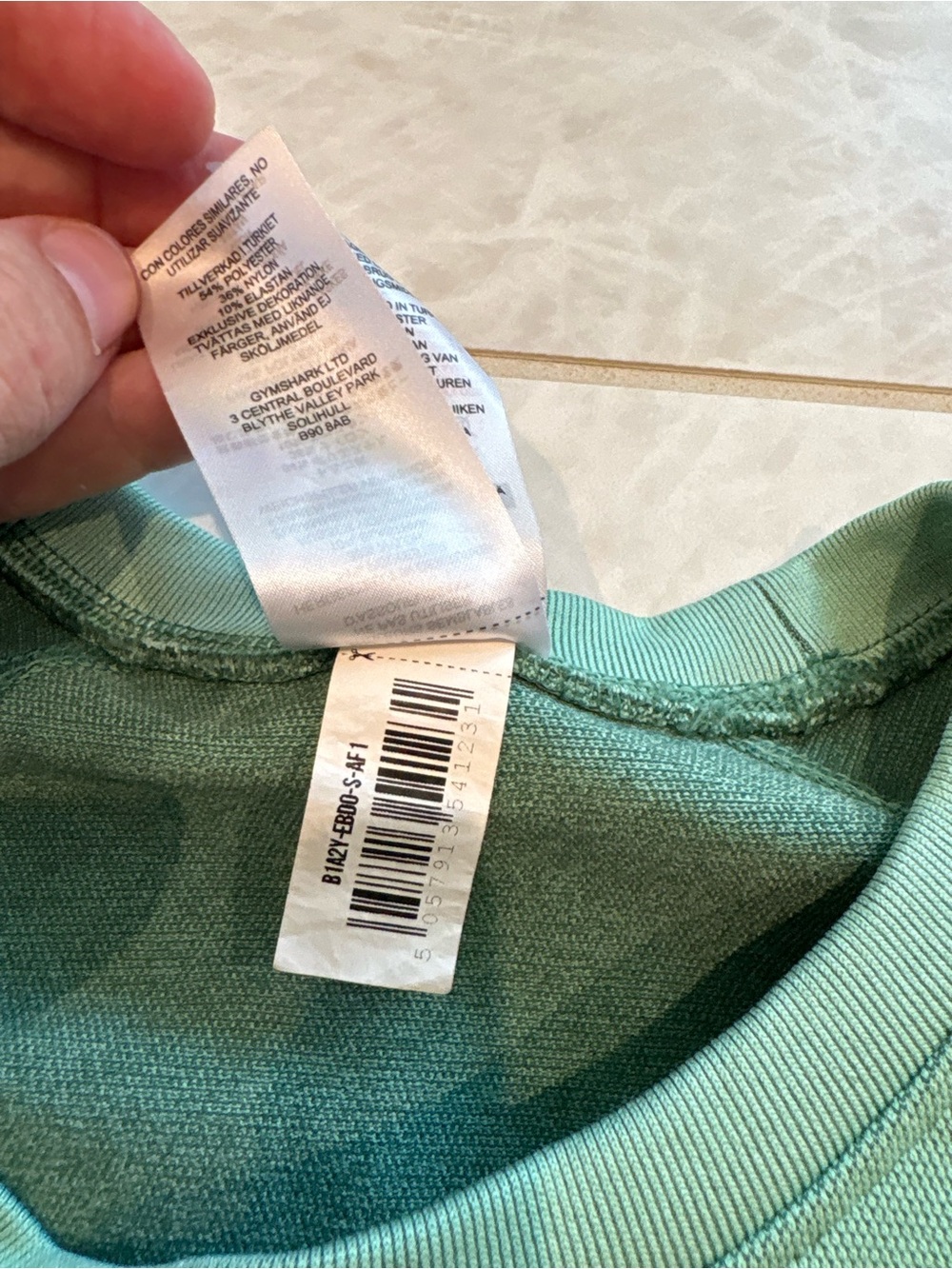 GymShark Adapt Ombré Seamless Long Sleeve Crop Top - Picture 6 of 7